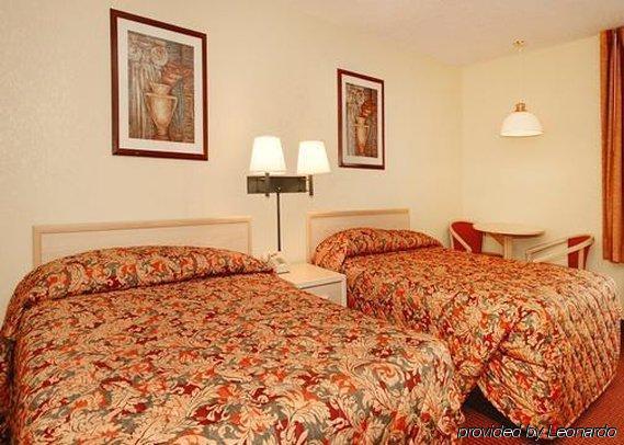 Econo Lodge Μόμπαϊλ Δωμάτιο φωτογραφία